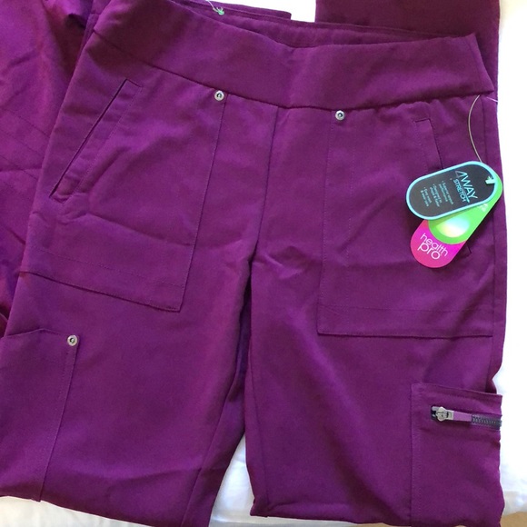 Healthpro Plum coloured scrub set (brand new) - Picture 2 of 2